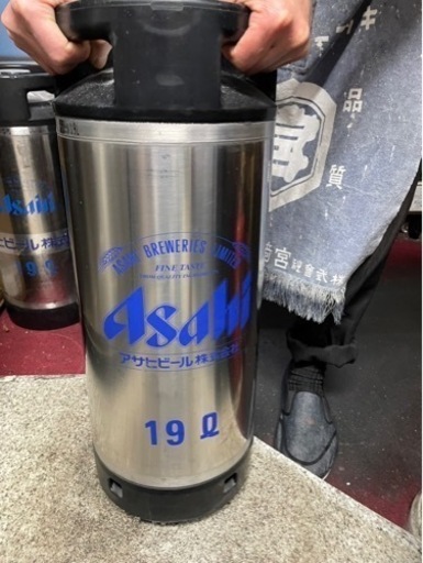 Asahi アサヒ生樽19L2本（価格は2本あたりの参考価格）取引交渉中です。\n