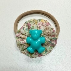 【2024 新作】パッチdeヘアゴム　テディベア　キッズ　ヘアゴム　ヘアアクセ　パッチワーク　花柄　くまさんの画像