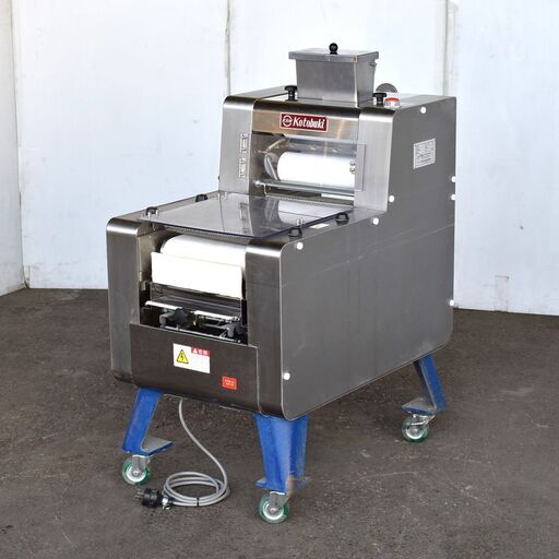 ≪★yt1349ジ≫ 2020年製 コトブキベーキングマシン ミニモルダー KM6002MB 三相200V 製造番号/1799 製パン/ベーカリー KBM TKI 60505-08