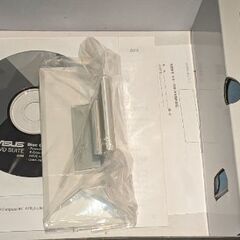 ASUS 外付け薄型DVD-RW SDRW-08D1S-Uの画像