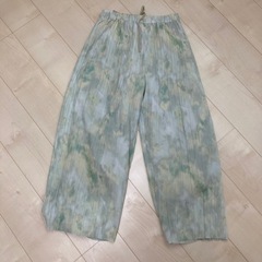 ボトムス　レディース