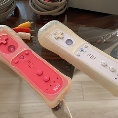 Wii本体　Wiiフィットプラス　バランスボード　ヌンチャク　 リモコン✖️②  センサーバーの画像