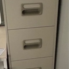 オフィスキャビネット