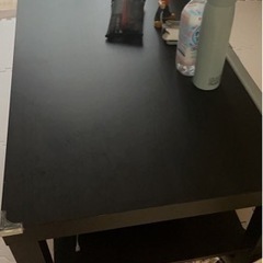 IKEAテーブルの画像