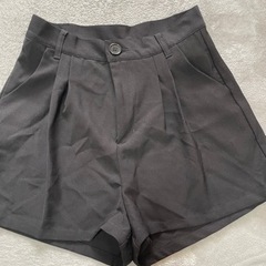 ショートパンツ