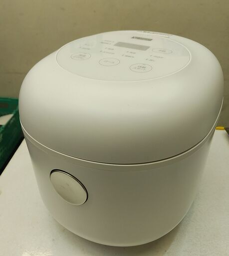 品質保証☆配達有り！4000円(税別）ヤマダセレクト 3合炊き 炊飯器 マイコンジャー炊飯器 2022年製