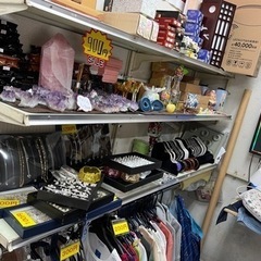 洋服のお直し、衣類、雑貨、冷凍餃子 - 大牟田市