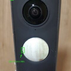 Insta360 one X2 本体、純正バッテリ- 3 枚, レンズキャップ、強化ガラス 1 枚の画像