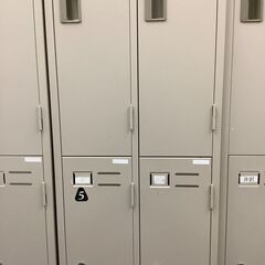 スチール製ロッカー差し上げます。の画像