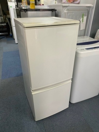 北九州市内配送無料　保証付き　シャープ SHARP 冷蔵庫(137L・つけかえどっちもドア) 2ドア ホワイト系 SJ-D14B-W