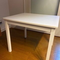 IKEA 子ども用テーブルとチェア　白の画像