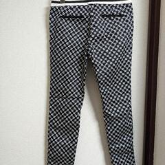 オシャレなレギンス風パンツの画像