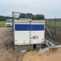コンテナ倉庫の画像