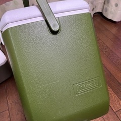 コールマン クーラーボックスの画像