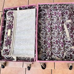 中古2個セットのスーツケースの画像
