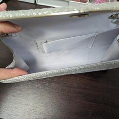 シルバー バッグの画像