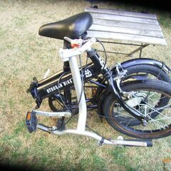 折り畳み自転車の画像