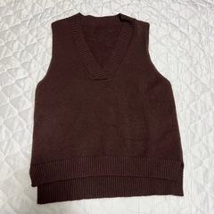 ニットベスト