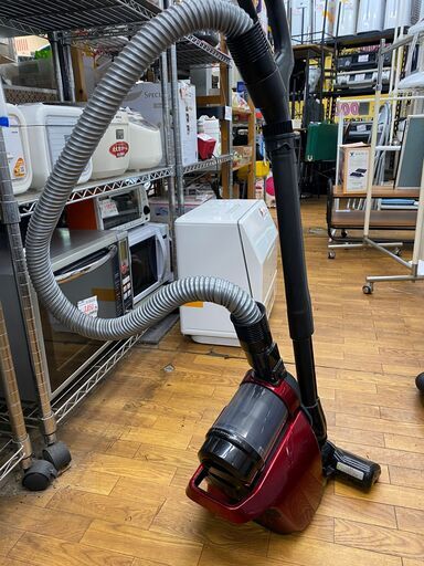 【リサイクルショップどりーむ鹿大前店】No.9419 掃除機　東芝　2019年製　サイクロン式掃除機　レッド