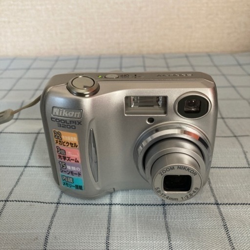 Nikon製デジタルカメラ
