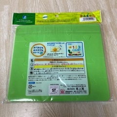 【新品・未使用】はらぺこあおむし ★ ぴたぴたパズル　知育玩具の画像