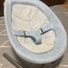 【値下げしました】バウンサー　nuna  リーフ
