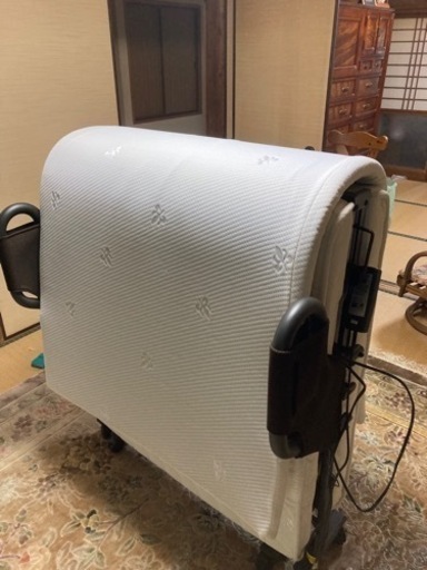 リクライニング電動ベッド　マットレス付き　アテックス