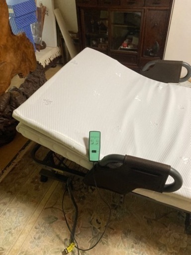 リクライニング電動ベッド　マットレス付き　アテックス