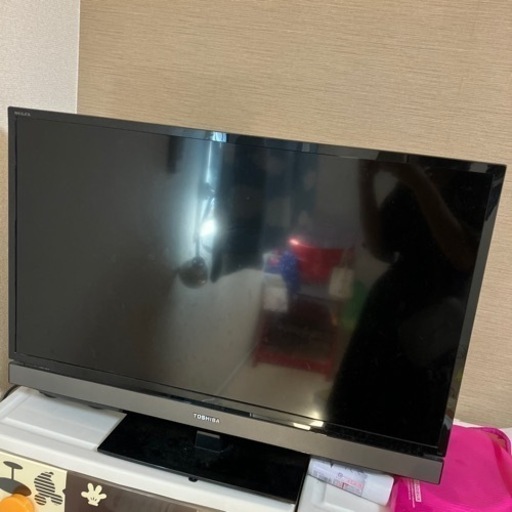 取引中です！　　　　　　TOSHIBA 東芝 REGZA  レグザ 液晶テレビ 32型