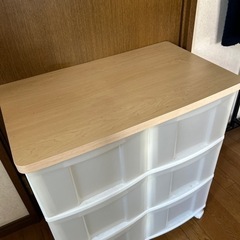 キャスター付き チェスト 3段の画像