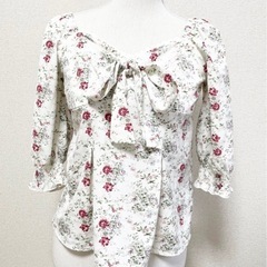 axes femme  POETIQUE トップスM 