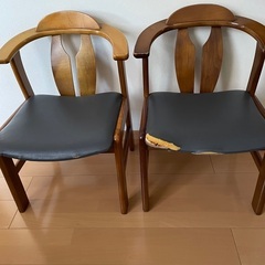 ダイニングテーブルの画像