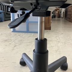 K2405-945　オフィスチェア  WR-004ブルー  昇降確認済  キズ、汚れ有②の画像