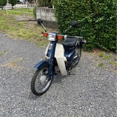 812.動画あり　スーパーカブ50 4速　FI 原付　バイク　5...