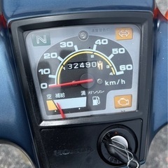 812.動画あり　スーパーカブ50 4速　FI 原付　バイク　50cc   車体　埼玉の画像
