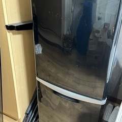 家電 キッチン家電 冷蔵庫　黒
