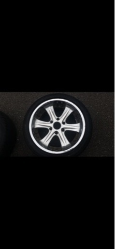 車のパーツ タイヤ、ホイール