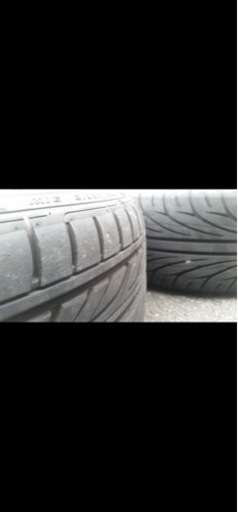 車のパーツ タイヤ、ホイール