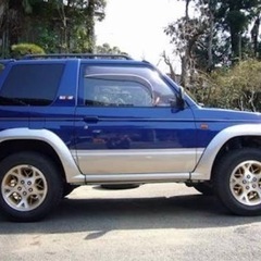 車のパーツ タイヤ、ホイール