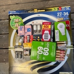 照明機器、テープなど