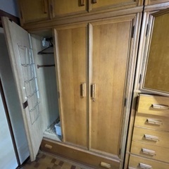 タンス¥0 枠の部分2つの画像