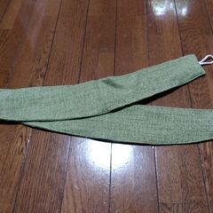 ニトリ カーテン カーキ タッセル付きの画像