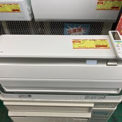 K05330　ダイキン　2022年製　中古エアコン　主に14畳用　冷房能力　4.0KW ／ 暖房能力　5.0KW