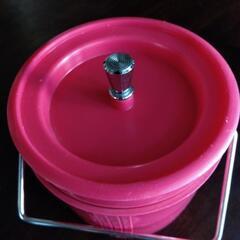 お盆に処分しようかと思っています!レトロなTIGERのアイスペールの画像