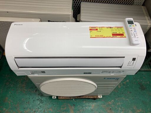 K05332　中古エアコン ダイキン 2022年製 主に6畳用 冷房能力 2.2KW / 暖房能力 2.2KW