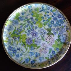 決まりました　花柄のお盆　生活雑貨 食器の画像