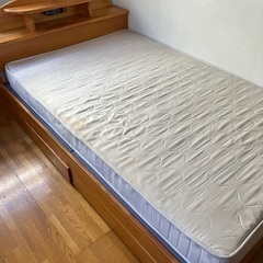ベットセミダブルの画像