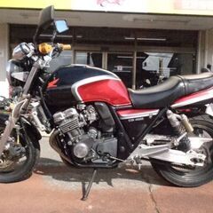 NO.5012　ＣＢ４００ＳＦ　水冷４サイクルＤＯＨＣ１６バルブ４気筒４００ｃｃ　ブラック＆レッド（ＣＢＸカラー）　☆彡の画像