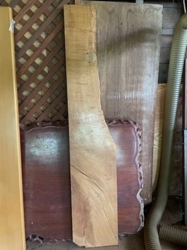 一枚板②　詳細は現地で　テーブルなどに