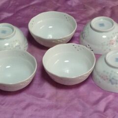 有田焼　喜泉　 淡い桔梗の花柄？の小鉢　6個